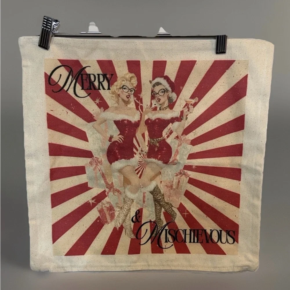 NWOT throw pillow cover Christmas Vintage Style pin up girl qty 1 Red and Cream